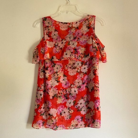CAbi 5352 Lush Red Pink Floral Cold Shoulder Flutter Sleeve Blouse Women's Small - Picture 4 of 7